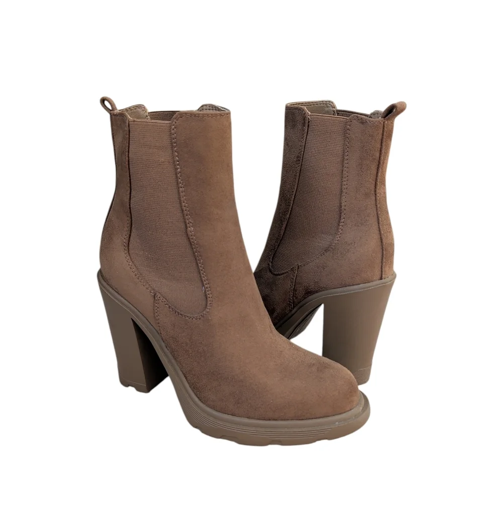 Nine West Ream Chunky Heel Suede Chelsea Ankle Boots 7M Brown - Picture 1 of 14
